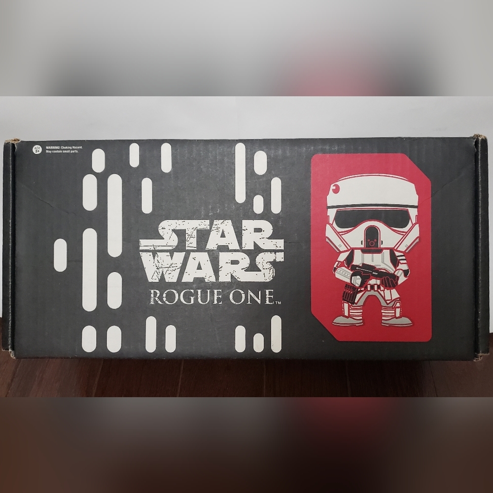 SMUGGLER'S BOUNTY ROGUE ONE FUNKO POP SUBSCRIPTION BOX NOVEMBER 2016